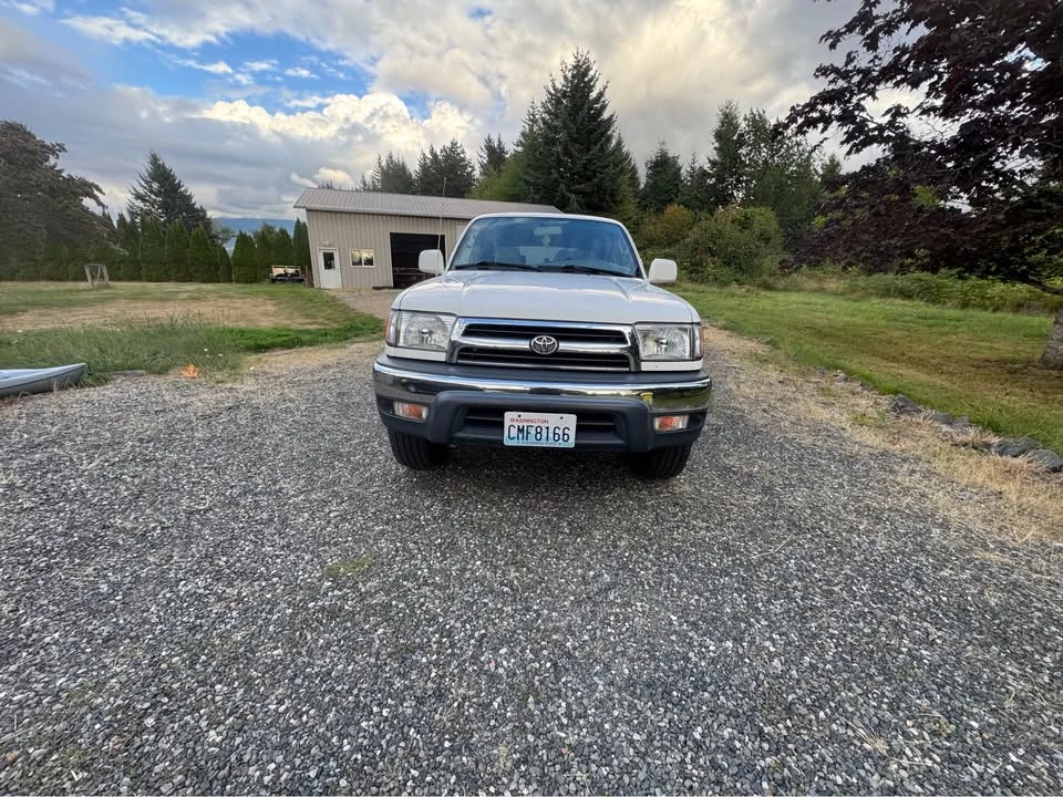 2000 Toyota 4Runner 3rd Gen - Image 2 of 8