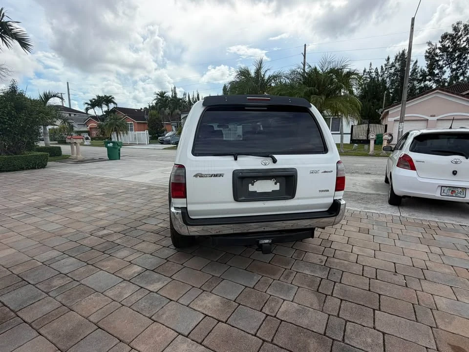 2000 Toyota 4Runner 3rd Gen - Image 2 of 15