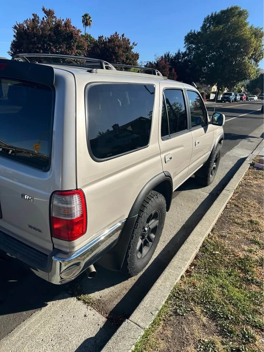 2000 Toyota 4Runner 3rd Gen - Image 3 of 9