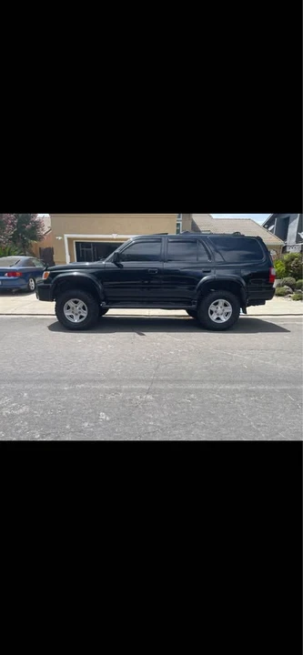 2000 Toyota 4Runner 3rd Gen - Image 2 of 4