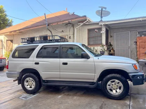 2000 Toyota 4Runner SR5 Sport Utility 4D