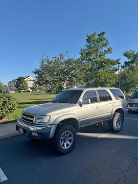2000 Toyota 4Runner SR5 Sport Utility 4D