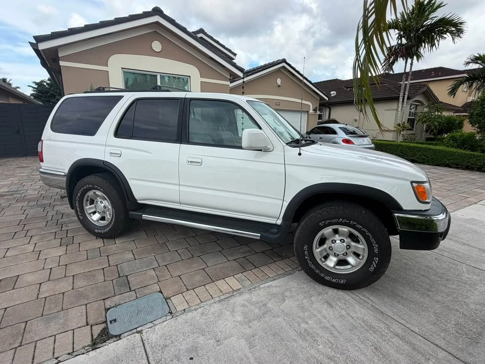 2000 Toyota 4Runner 3rd Gen - Image 13 of 15