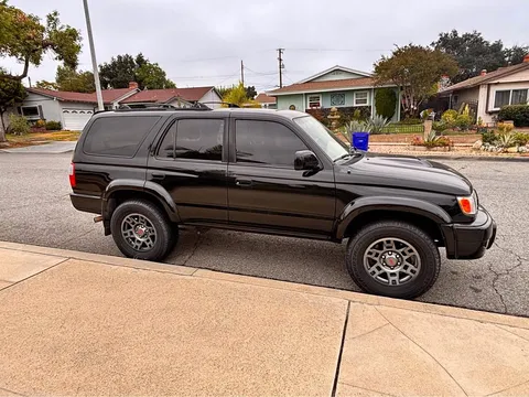 2000 Toyota 4Runner SR5 Sport Utility 4D