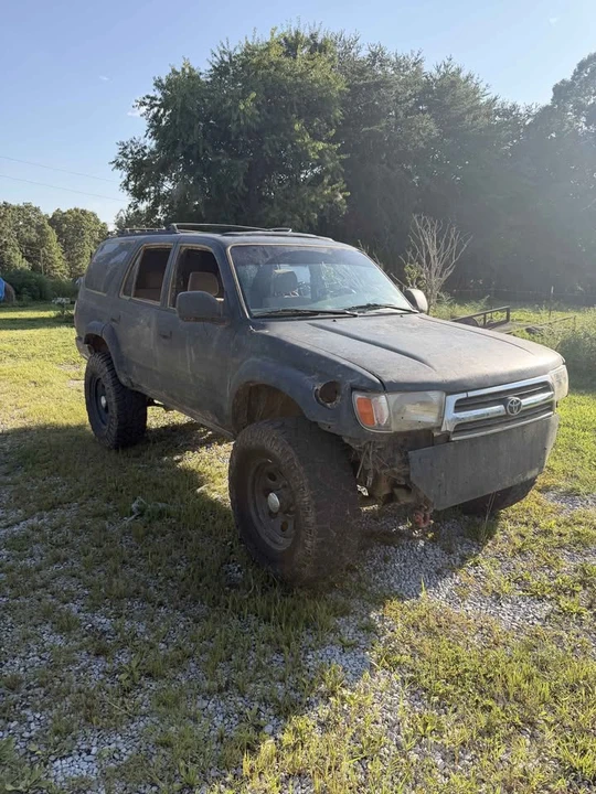 2000 Toyota 4Runner 3rd Gen - Image 2 of 7