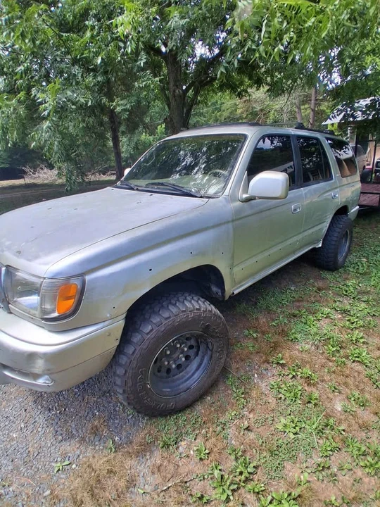 2000 Toyota 4Runner 3rd Gen - Image 10 of 12