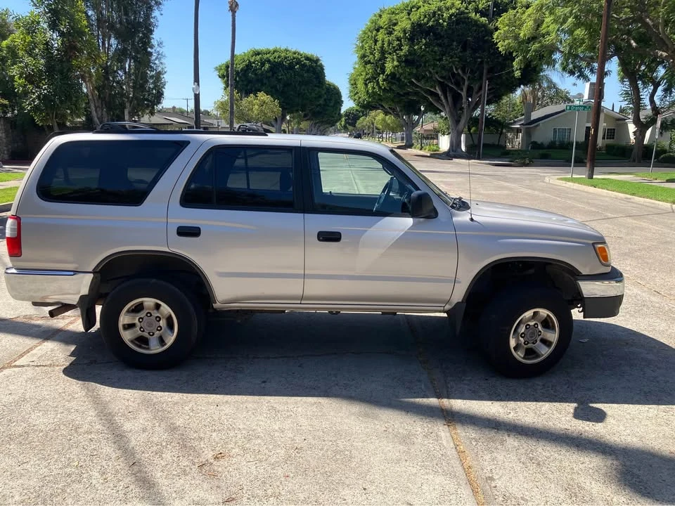 2000 Toyota 4Runner 3rd Gen - Image 17 of 19