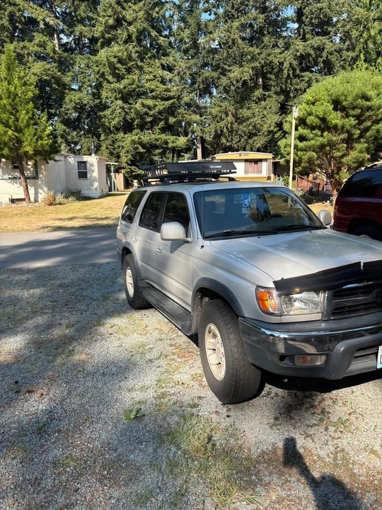 2000 Toyota 4Runner 3rd Gen - Image 2 of 3