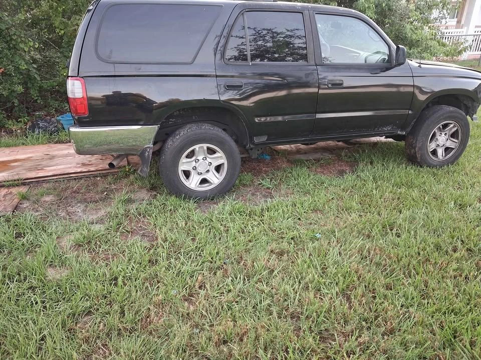 2000 Toyota 4Runner 3rd Gen - Image 2 of 17