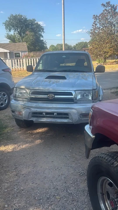 2000 Toyota 4Runner 3rd Gen - Image 2 of 4