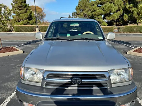 2000 Toyota 4Runner SR5