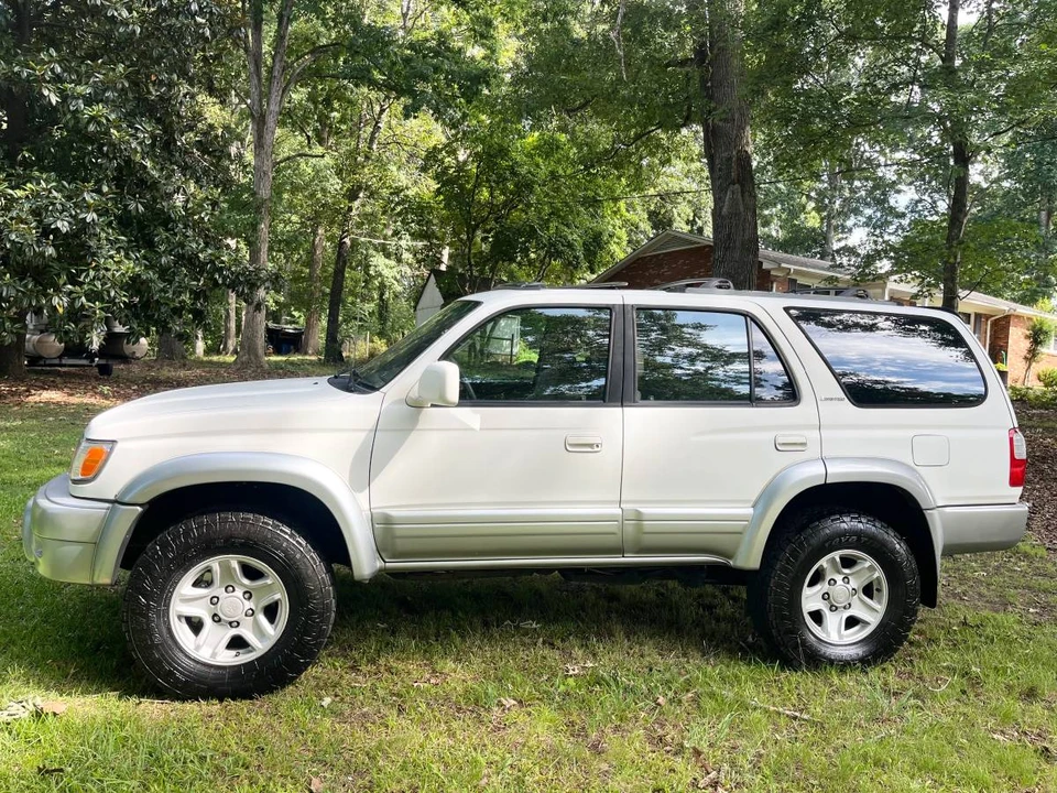 2000 Toyota 4Runner 3rd Gen - Image 3 of 15