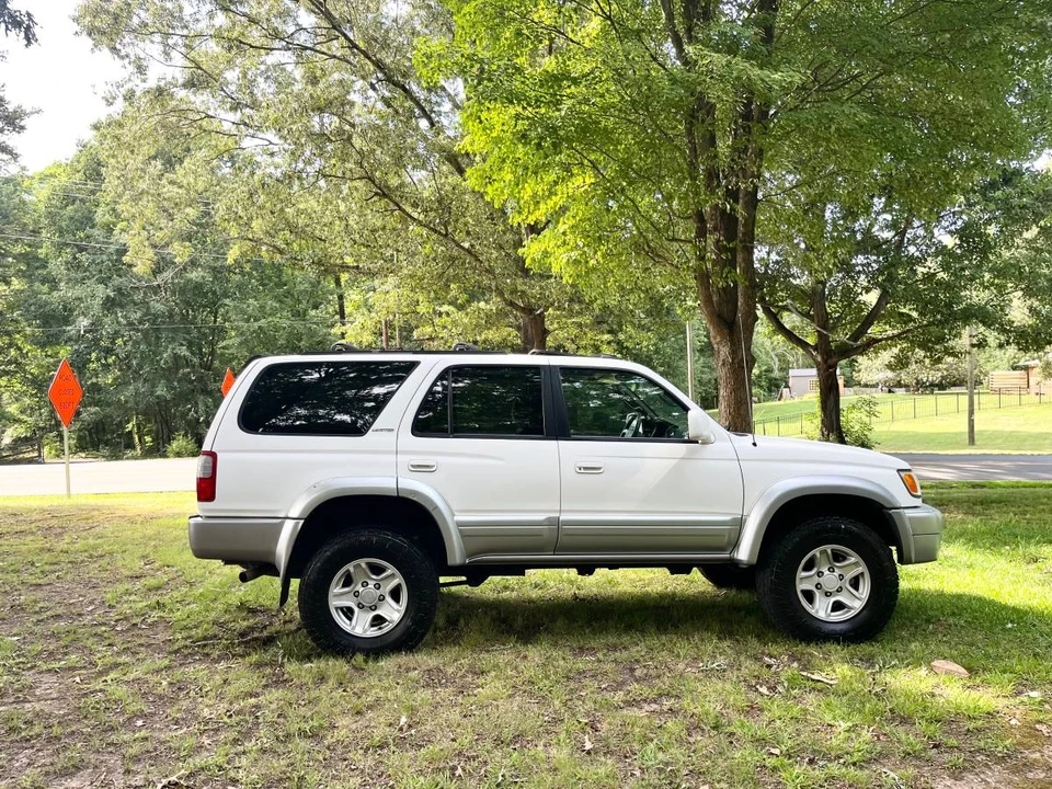2000 Toyota 4Runner 3rd Gen - Image 4 of 15