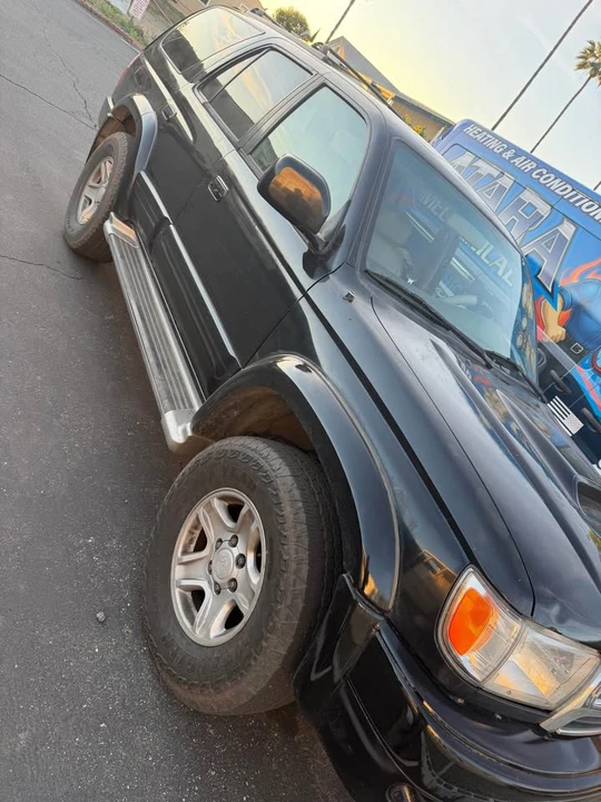 2000 Toyota 4Runner 3rd Gen - Image 2 of 16