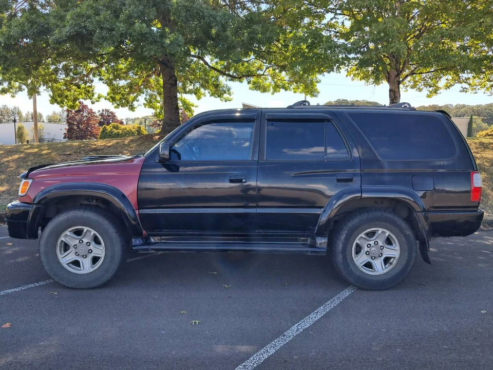 2000 Toyota 4Runner 3rd Gen - Image 2 of 18