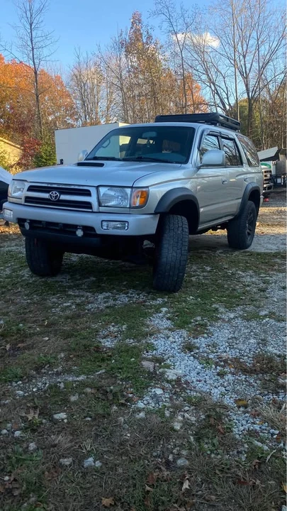 2000 Toyota 4Runner 3rd Gen - Image 2 of 11