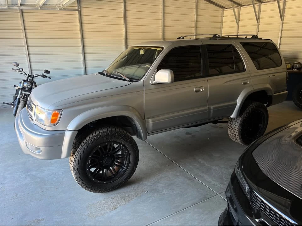 2000 Toyota 4Runner 3rd Gen - Image 2 of 10