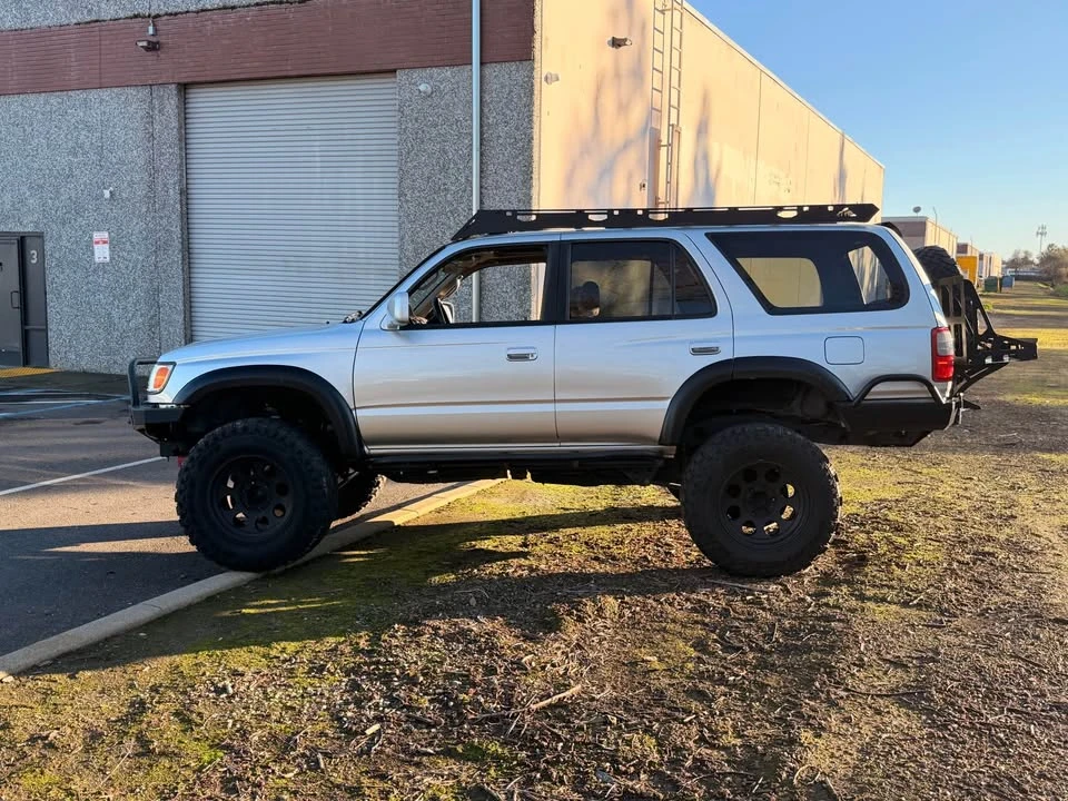 2000 Toyota 4Runner 3rd Gen - Image 2 of 11