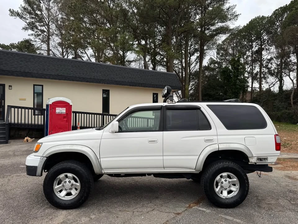 2000 Toyota 4Runner 3rd Gen - Image 2 of 12