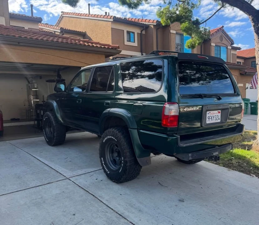 2000 Toyota 4Runner 3rd Gen - Image 2 of 2