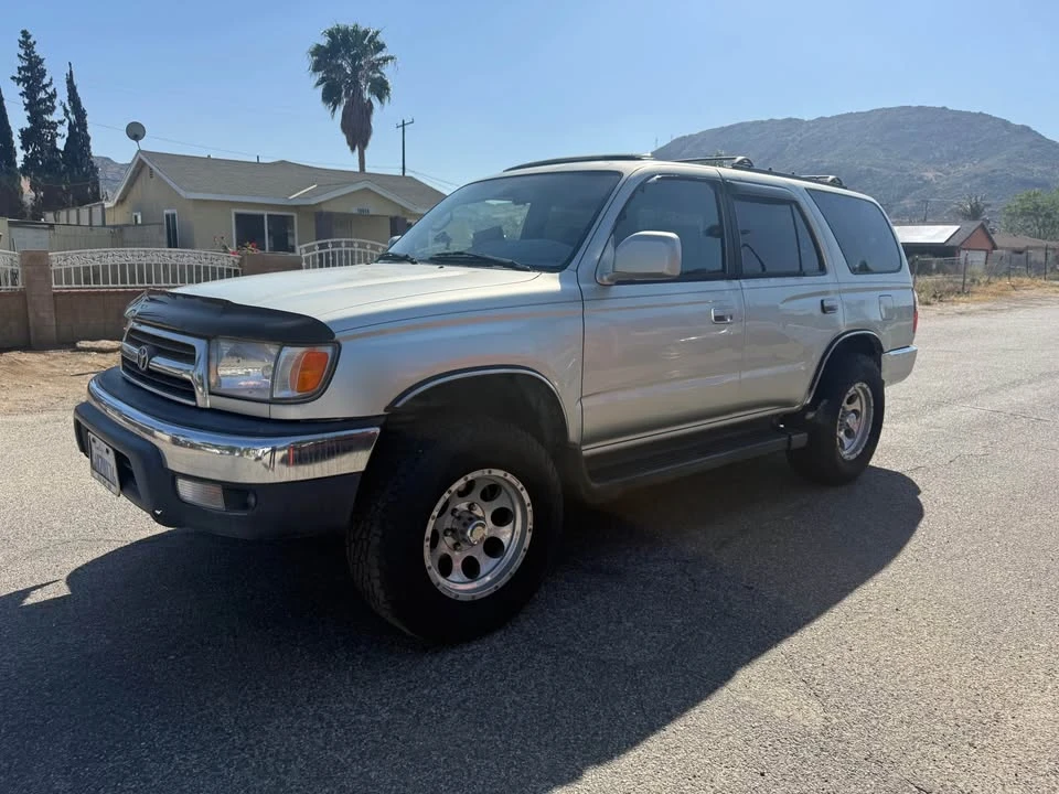2000 Toyota 4Runner 3rd Gen - Image 2 of 8