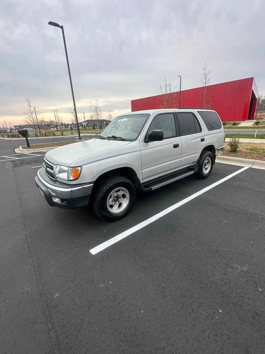 2000 Toyota 4Runner 3rd Gen - Image 2 of 15