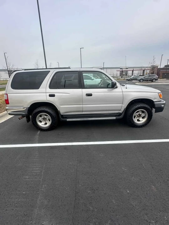 2000 Toyota 4Runner 3rd Gen - Image 5 of 15