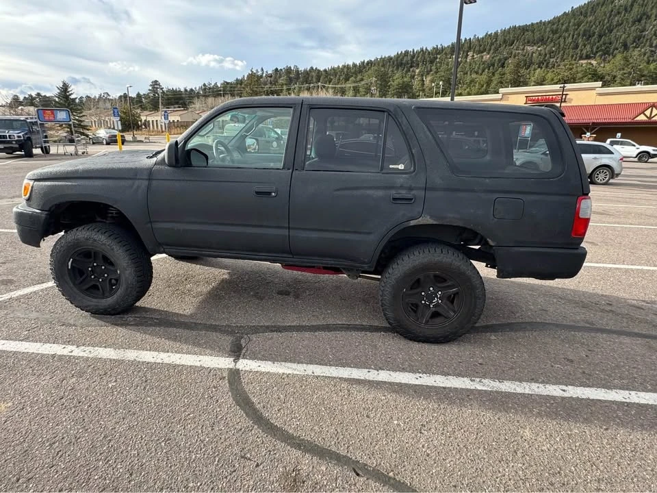 2000 Toyota 4Runner 3rd Gen - Image 2 of 10