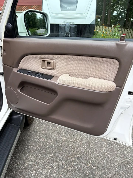 2000 Toyota 4Runner 3rd Gen - Image 15 of 16