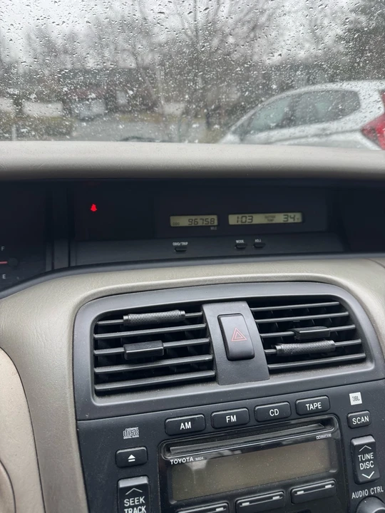 2000 Toyota Avalon 2nd Gen - Image 7 of 8