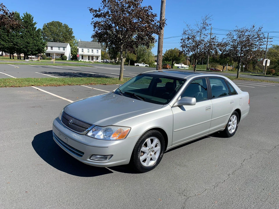 2000 Toyota Avalon 2nd Gen - Image 19 of 31