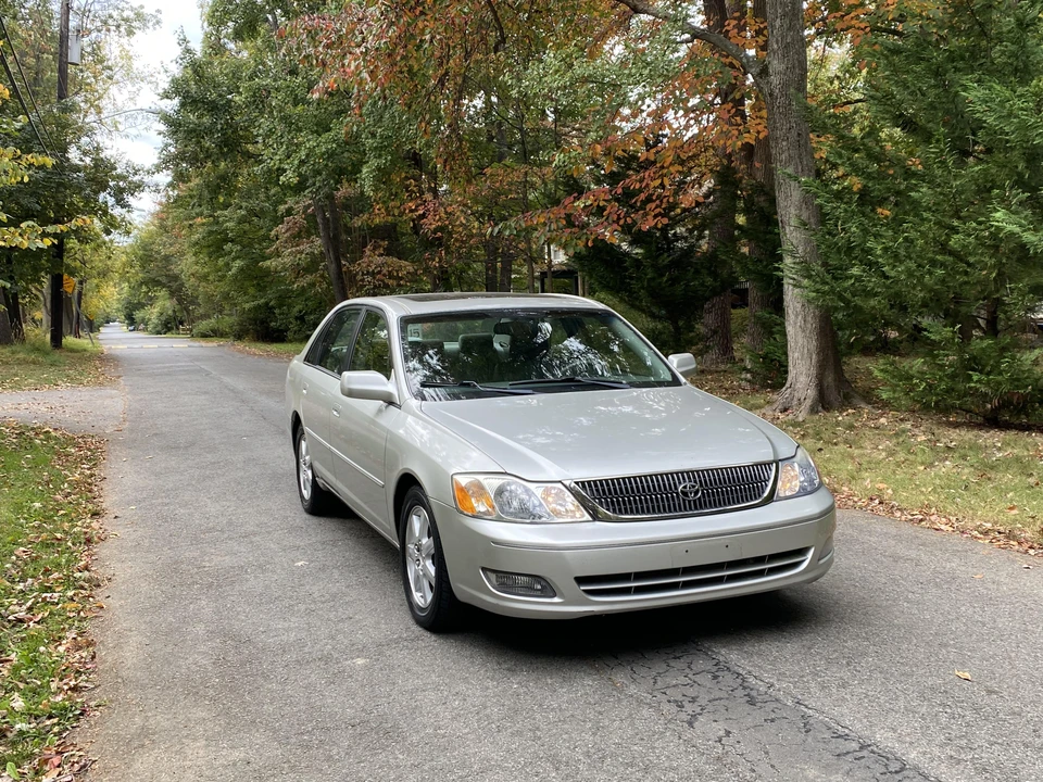 2000 Toyota Avalon 2nd Gen - Image 18 of 31