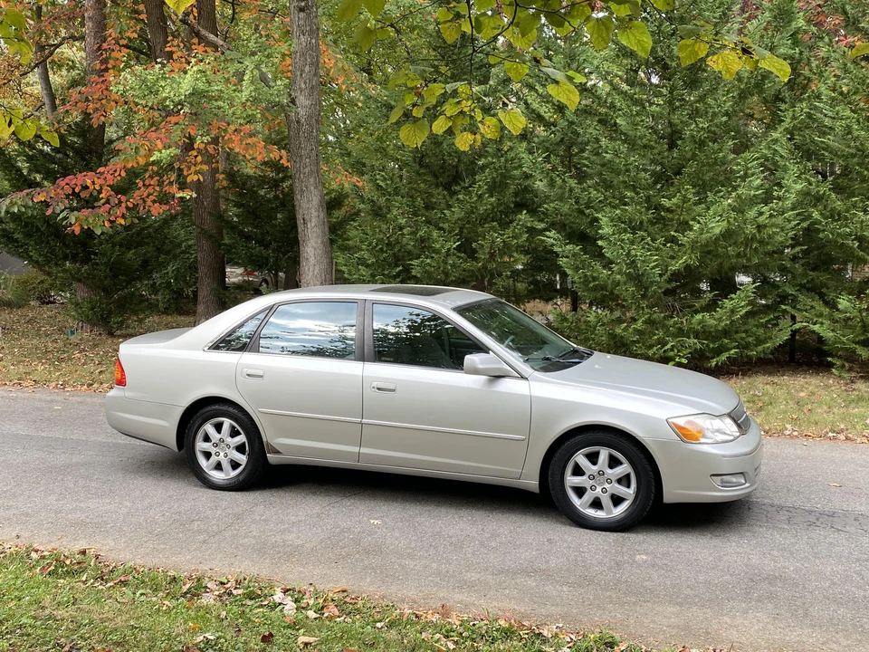 2000 Toyota Avalon 2nd Gen - Image 15 of 31