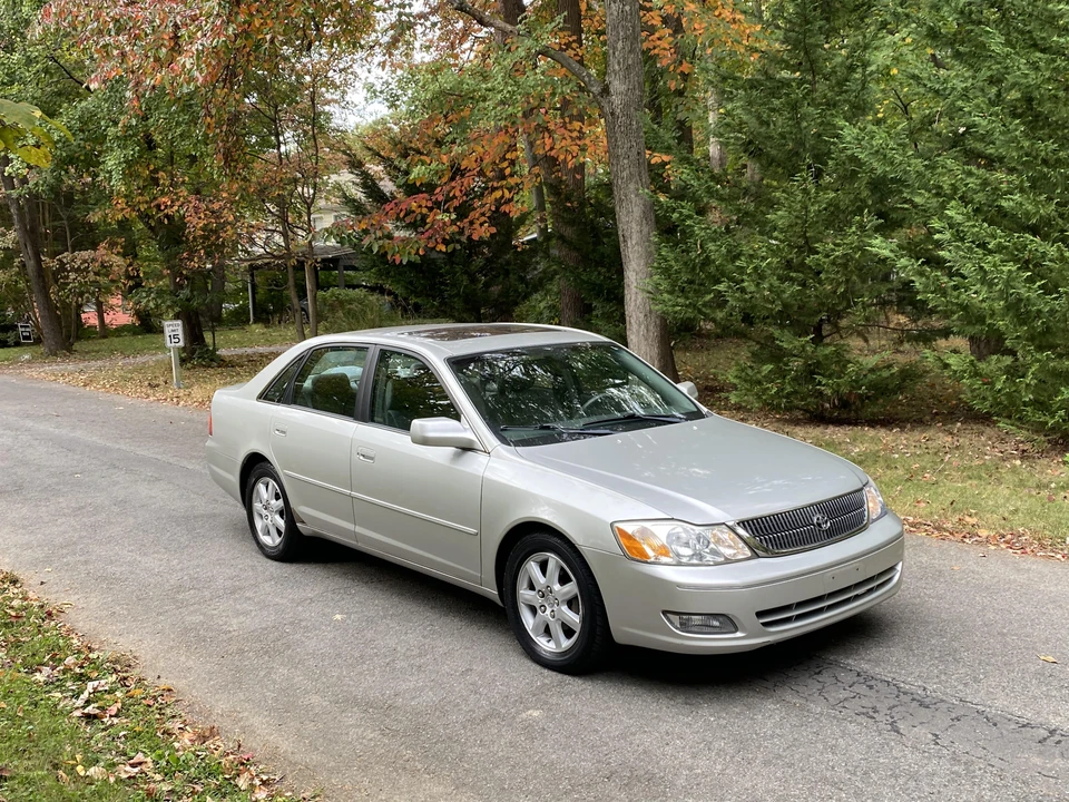 2000 Toyota Avalon 2nd Gen - Image 16 of 31