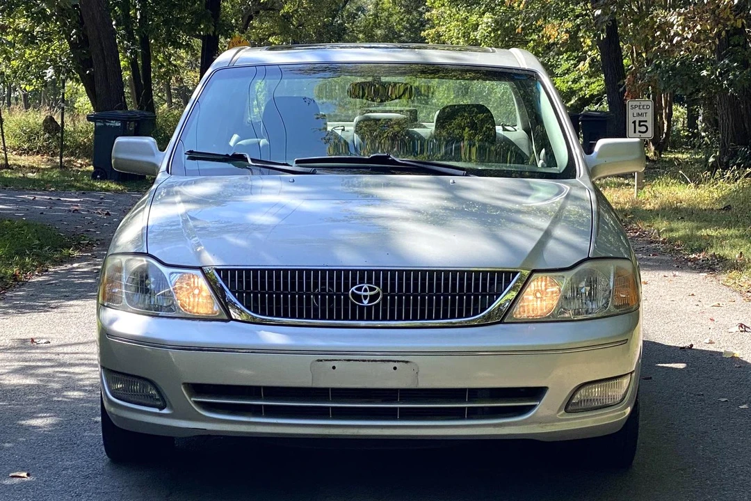 2000 Toyota Avalon 2nd Gen - Image 6 of 31