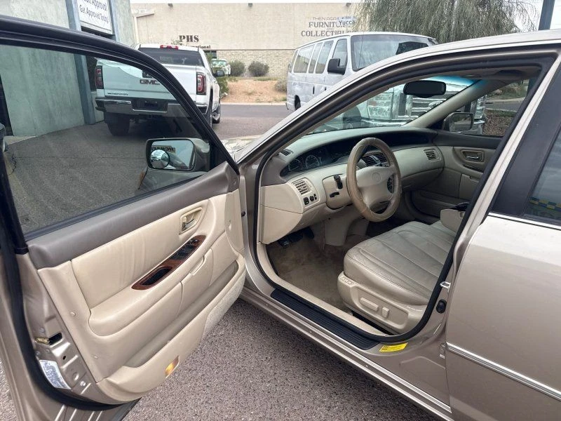 2000 Toyota Avalon 1st Gen - Image 9 of 20