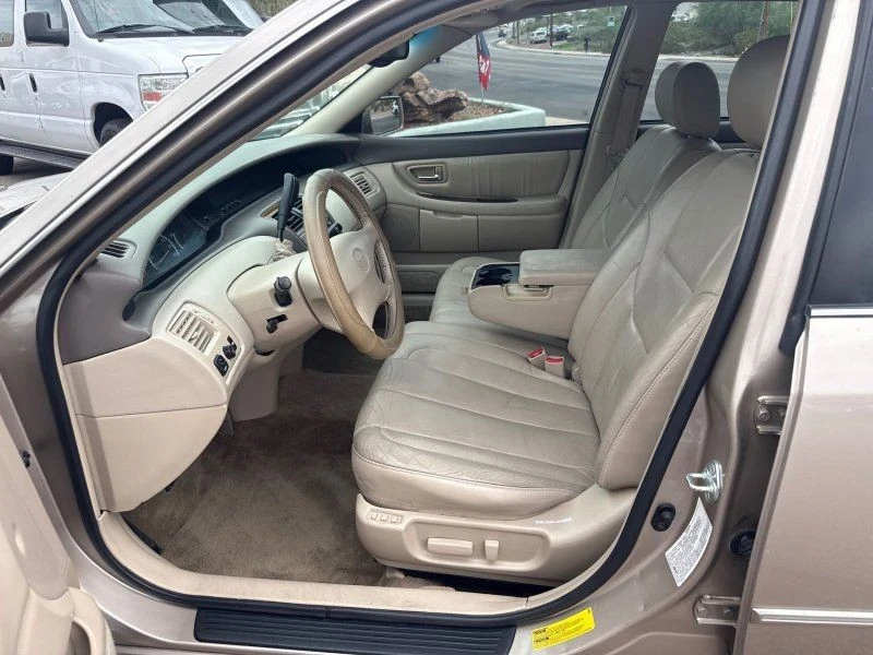 2000 Toyota Avalon 1st Gen - Image 10 of 20