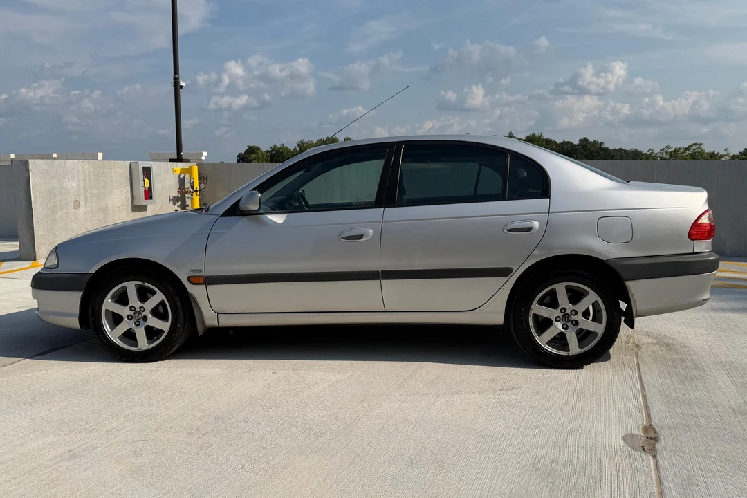 2000 Toyota Caldina 2nd Gen - Image 3 of 31