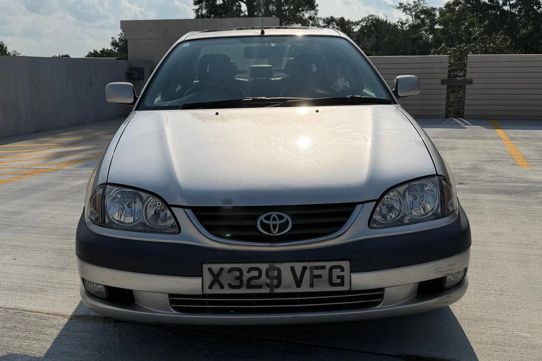 2000 Toyota Caldina 2nd Gen - Image 2 of 31