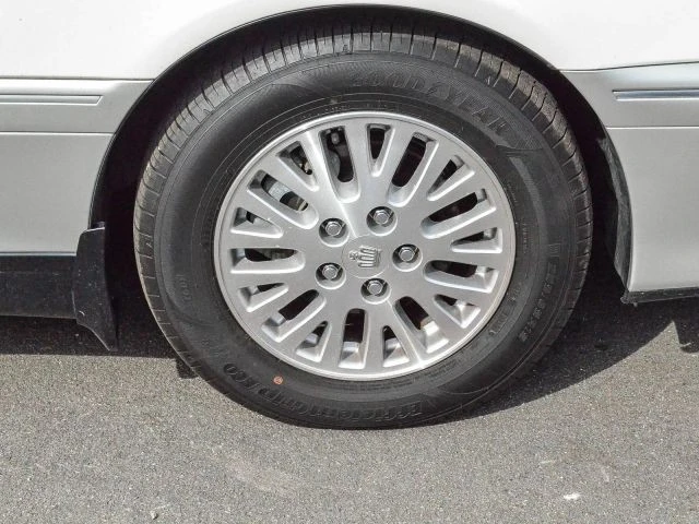 2000 Toyota Crown - Image 12 of 31