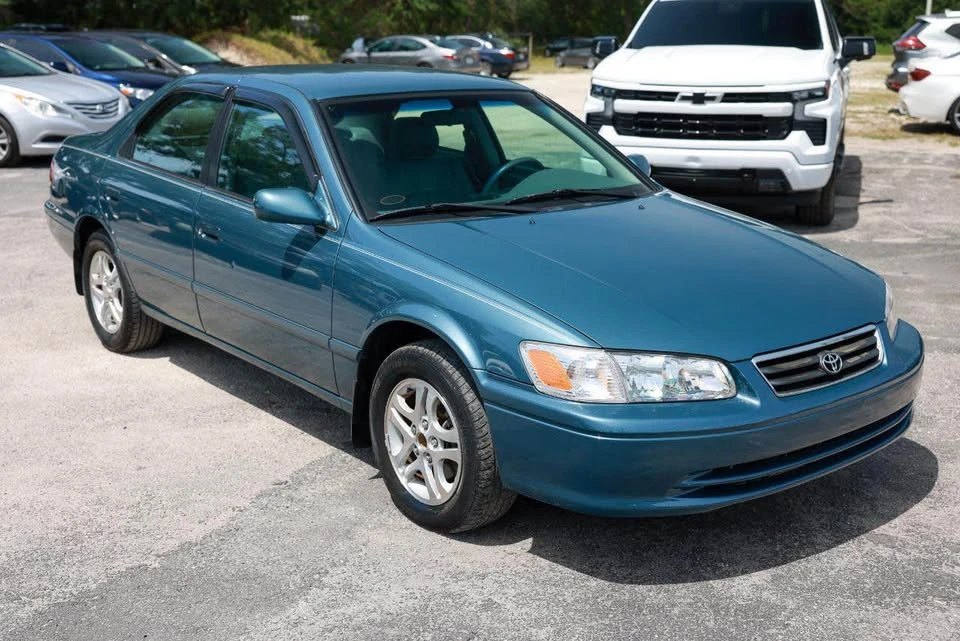 2000 Toyota Camry 4th Gen - Image 2 of 11