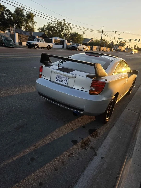 2000 Toyota Celica 7th Gen - Image 2 of 4