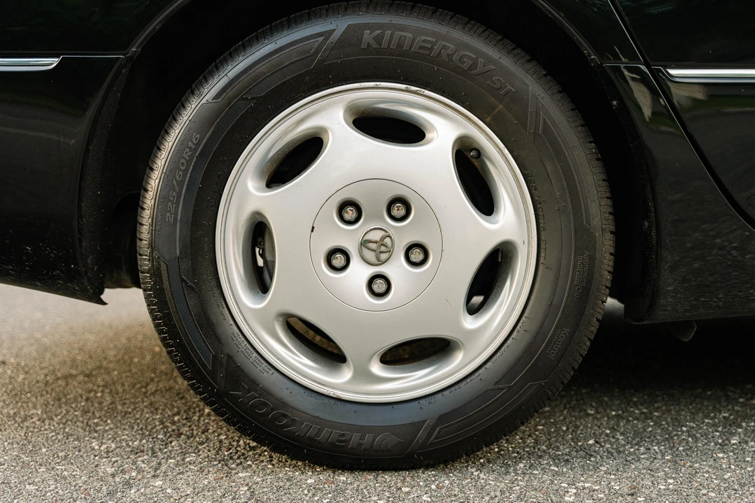 2000 Toyota Celsior 2nd Gen - Image 23 of 31