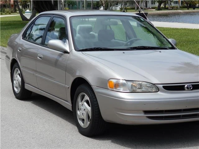 2000 Toyota Corolla 8th Gen - Image 3 of 12