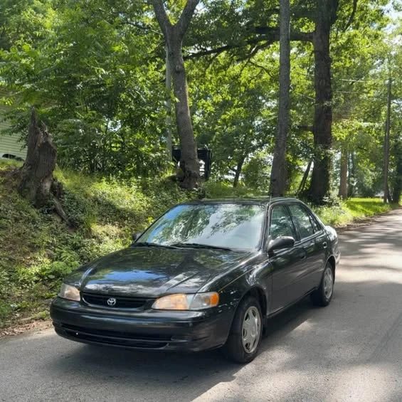 2000 Toyota Corolla 8th Gen - Image 1 of 1