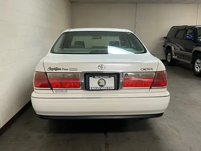 2000 Toyota Crown - Image 6 of 19