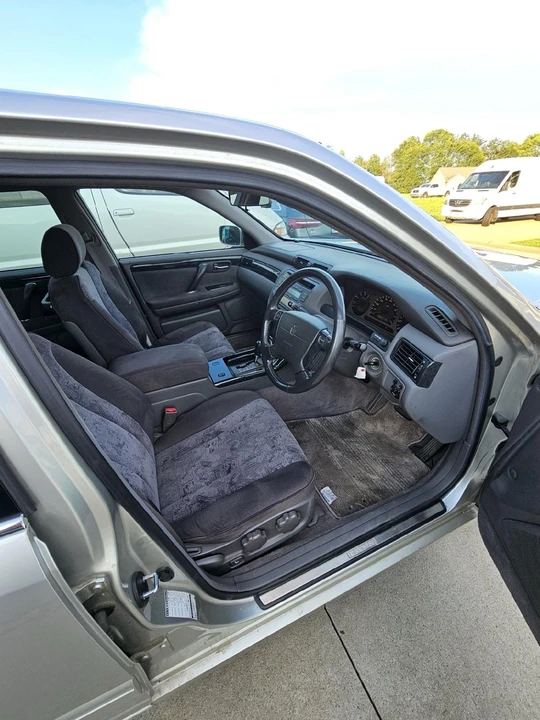 2000 Toyota Crown 10th Gen - Image 6 of 8