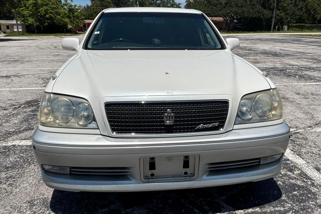 2000 Toyota Crown 11th Gen - Image 2 of 31