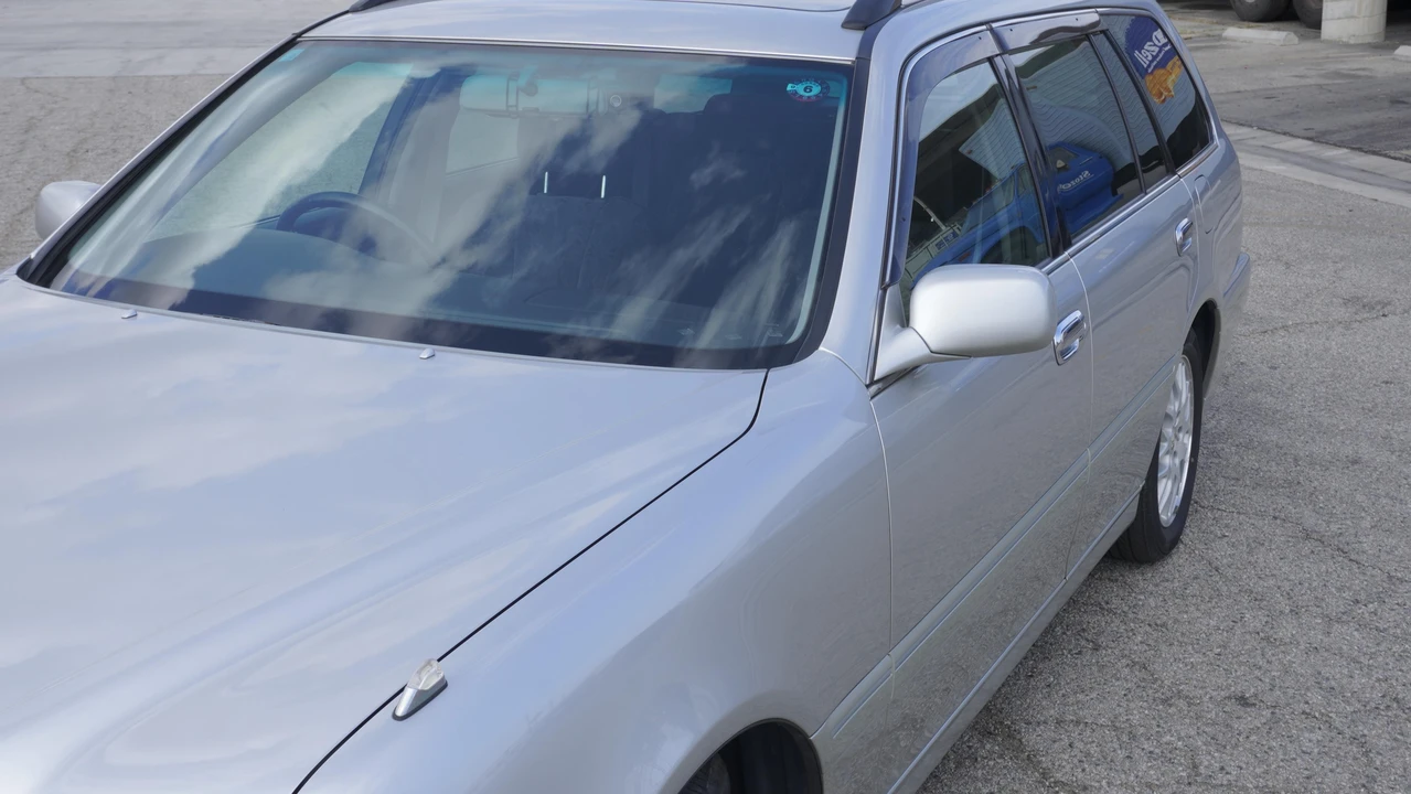 2000 Toyota Crown - Image 24 of 31