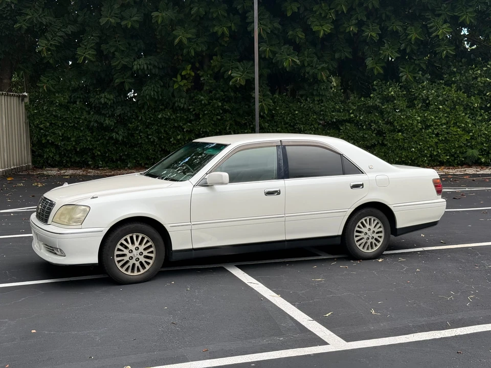 2000 Toyota Crown 10th Gen - Image 2 of 31
